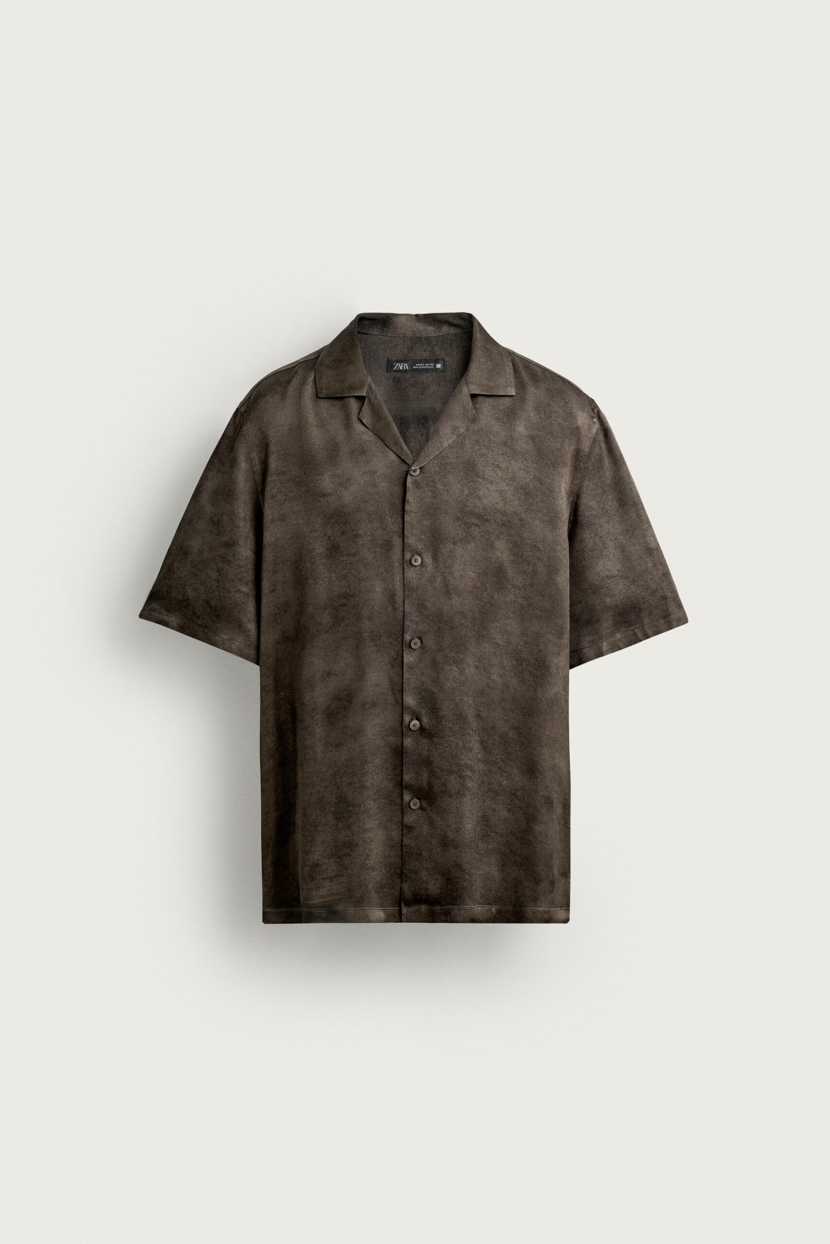 CHEMISE SATINÉE À IMPRIMÉ EFFET DÉLAVÉ