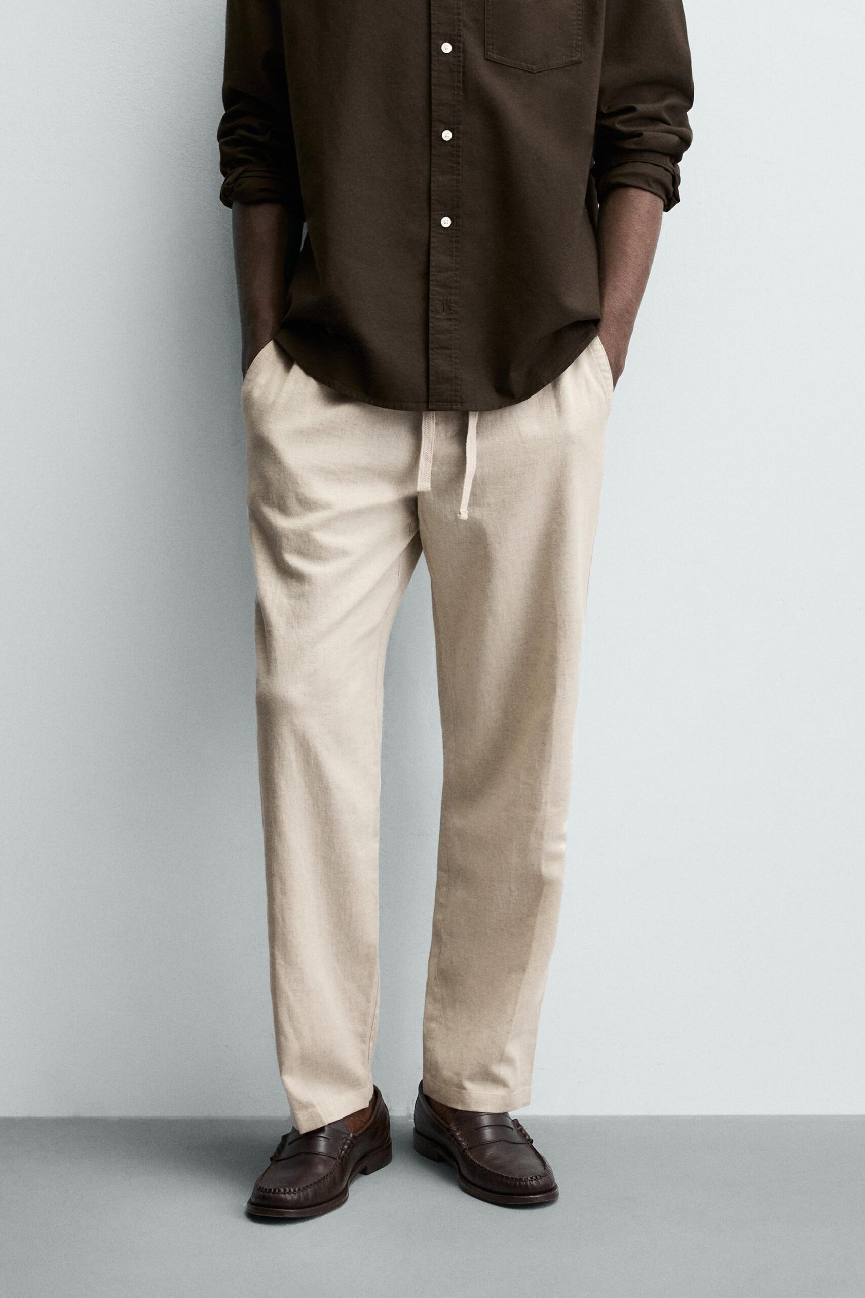 PANTALON EN COTON ET LIN À COUPE DÉCONTRACTÉE