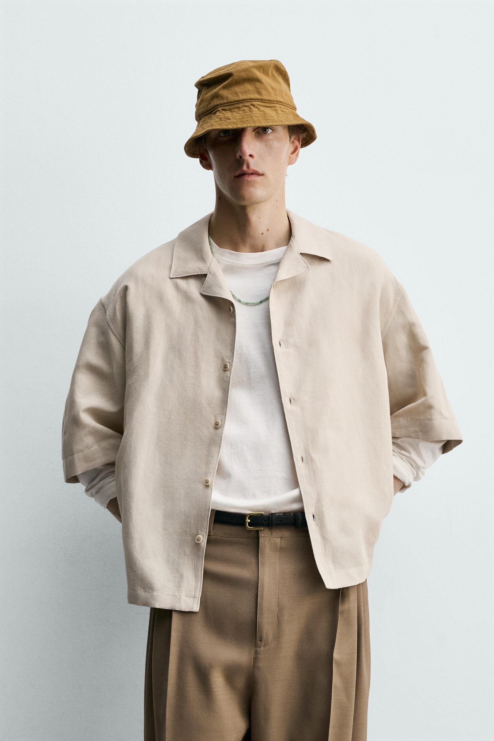 CHEMISE AMPLE À LA COUPE DÉCONTRACTÉE